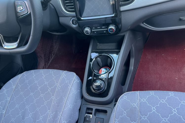 Used Chery New Energy Little Ant 2022 Restyled Version Sweet Pink Edition Half-Sugar Version 28.8 kWh 30 kW 301 km Interior 4