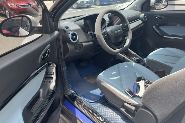 Used Chery New Energy Little Ant 2022 Restyled Version Sweet Pink Edition Half-Sugar Version 30.6 kWh 30 kW 301 km Interior 4