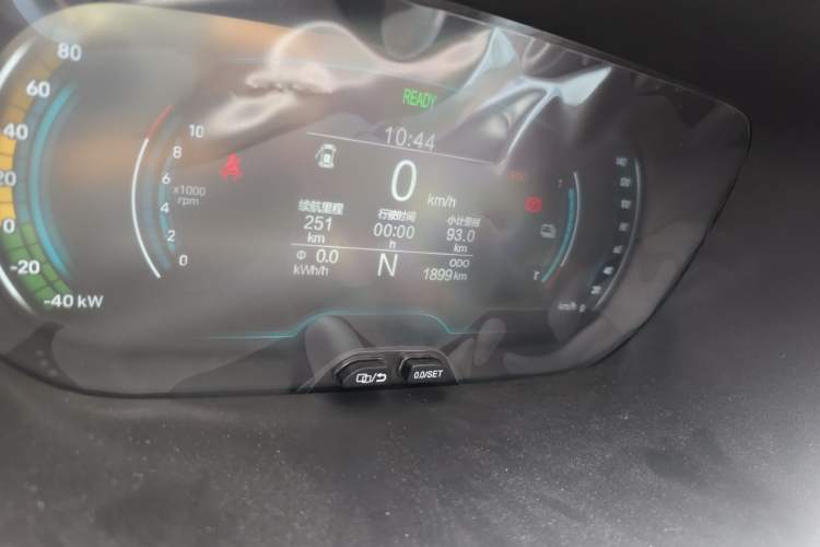 Used Chery New Energy Little Ant 2022 Sweet Pink Edition Full-Sugar Version 3-Cell Lithium 30kW 301km Odometer Close Up