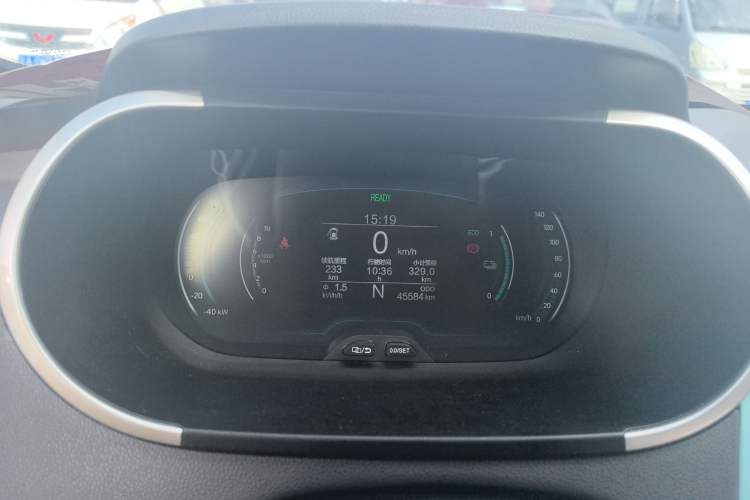 Used Chery New Energy Little Ant 2022 Sweet Pink Edition Half-Sugar Version Lithium Iron Phosphate 30 kW 301 km Odometer Close Up