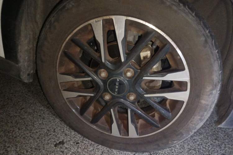 Used Chery New Energy Little Ant 2022 Restyled Version Sweet Pink Edition Low-Sugar Version Lithium Iron Phosphate Battery 30.7 kWh 30 kW 301 km Right Front Wheel Hub