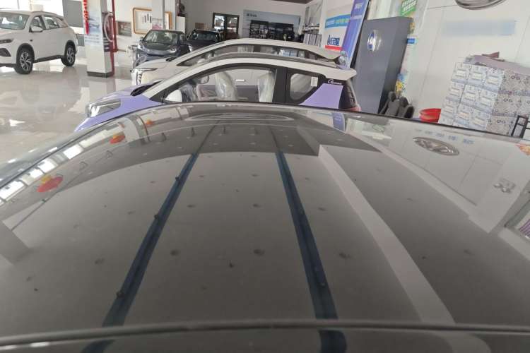 Used Chery New Energy Little Ant 2022 Restyled Version Sweet Pink Edition Half-Sugar Version 28.8 kWh 30 kW 301 km Roof
