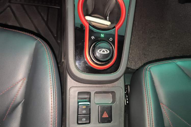 Used Chery New Energy Little Ant 2023 251km True Love Edition Lithium Iron Phosphate Gear Lever