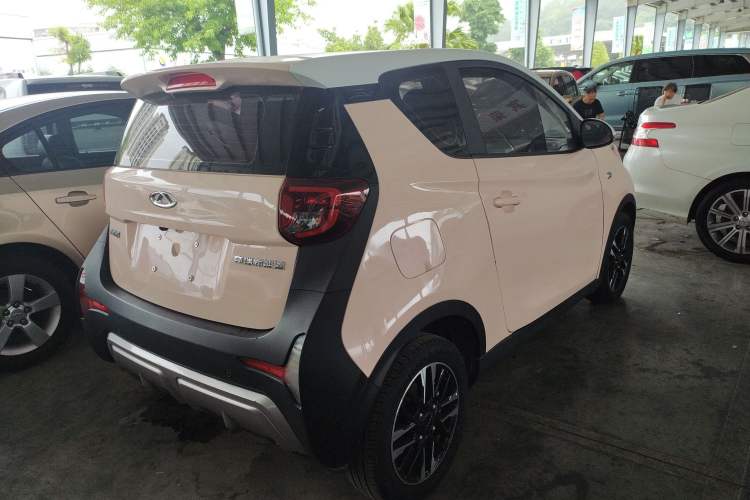 Used Chery New Energy Little Ant 2023 251km True Love Edition Lithium Iron Phosphate Exterior 3