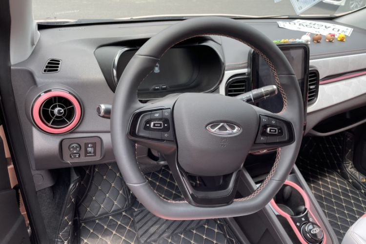 Used Chery New Energy Little Ant 2023 251km True Love Edition Lithium Iron Phosphate Interior 4