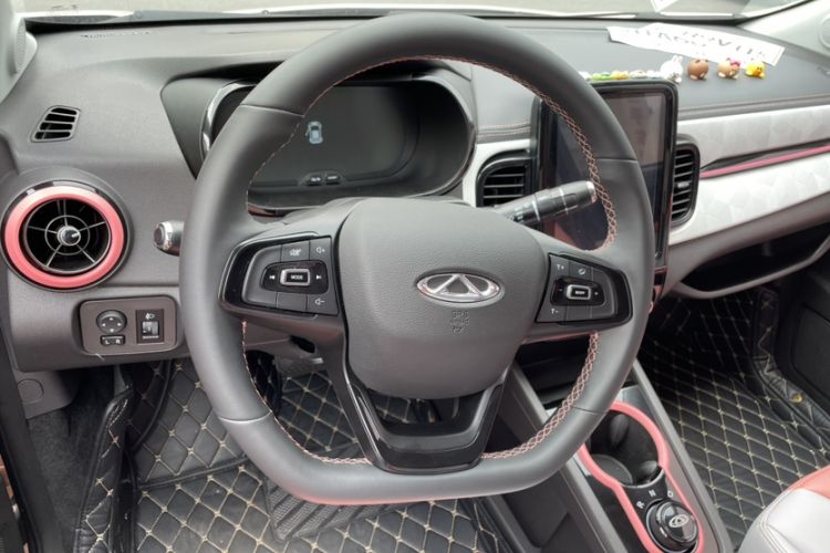 Used Chery New Energy Little Ant 2023 251km True Love Edition Lithium Iron Phosphate Steering Wheel