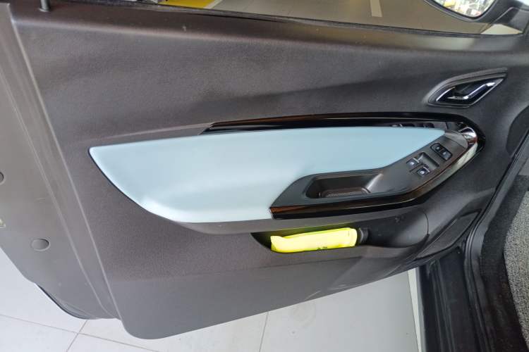 Used Chery New Energy Little Ant 2023 251km True Love Edition Lithium Iron Phosphate Interior 7