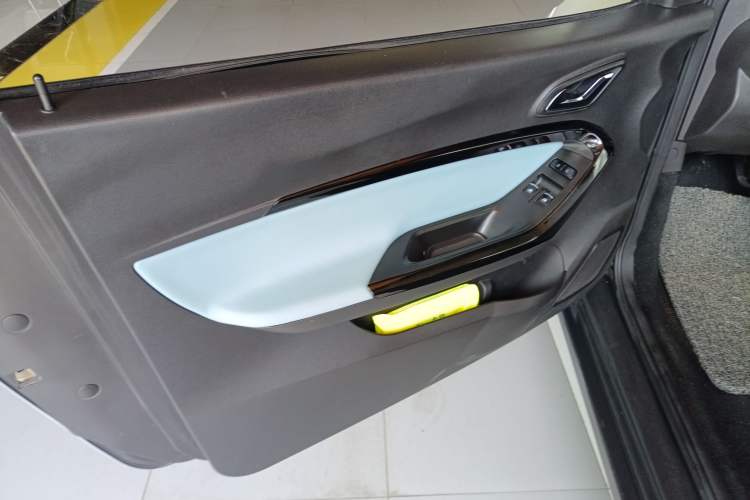 Used Chery New Energy Little Ant 2023 251km True Love Edition Lithium Iron Phosphate Interior 8