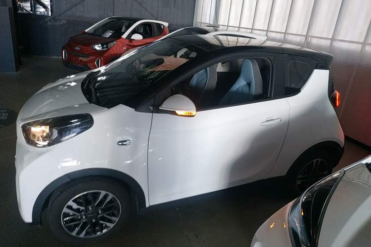 Used Chery New Energy Little Ant 2023 251km True Love Edition Lithium Iron Phosphate Left Side
