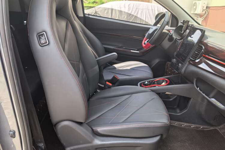 Used Chery New Energy Little Ant 2024 251km True Love Edition Interior 8
