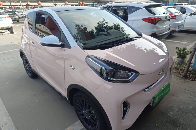 Used Chery New Energy Little Ant 2024 Revised Version Youth Edition 251 km True Love Edition 25.05 kWh Front Right 45 Deg