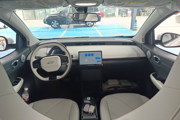 Used Chery New Energy Little Ant 2024 Facelifted 321km Beloved Edition Interior 2