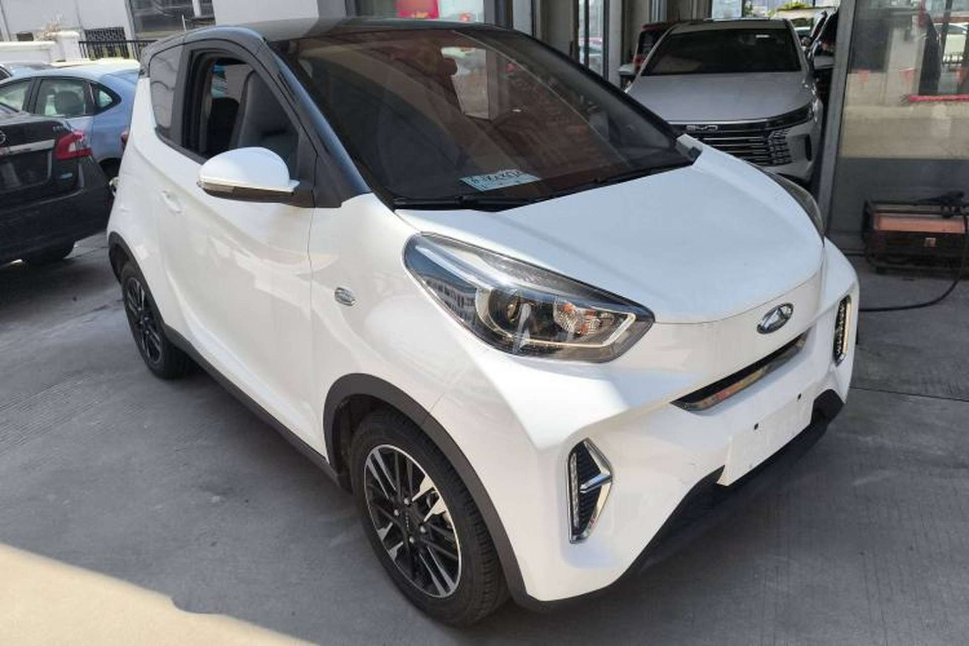 Used Chery New Energy Little Ant 2024 251km True Love Edition Front Right 45 Deg