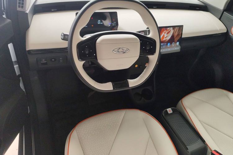 Used Chery New Energy Little Ant 2024 Revised Edition Youth Version 321 km Beloved Pro Version 29.23 kWh Interior 2