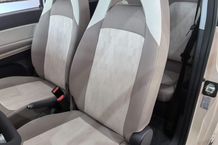 Used Chery New Energy QQ Ice Cream 2024 205km Sundae Interior 1