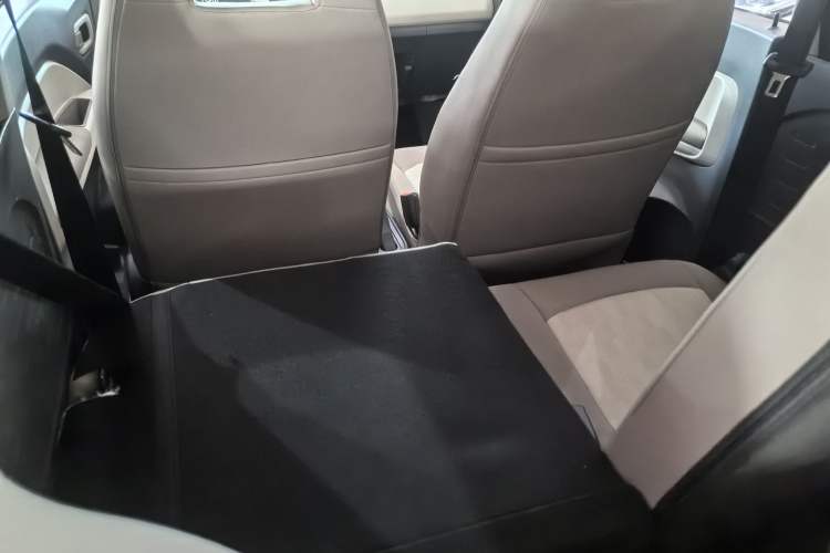 Used Chery New Energy QQ Ice Cream 2024 205km Sundae Interior 2