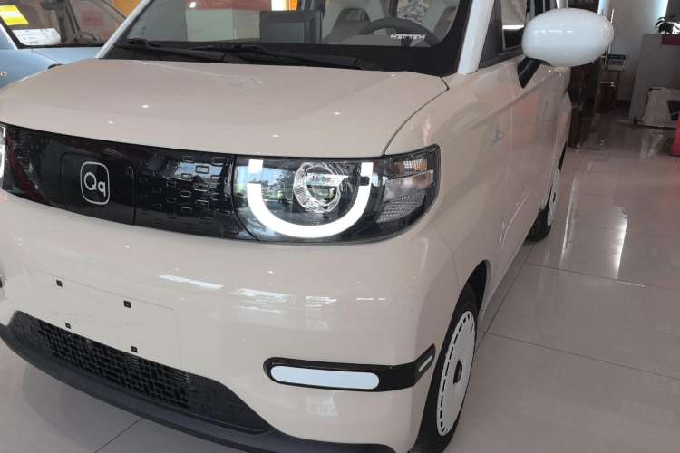 Used Chery New Energy QQ Ice Cream 2024 205km Sundae Left Front Headlight