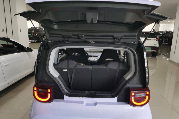 Used Chery New Energy QQ Ice Cream 2022 170km Sundae Phosphate Lithium-Ion Trunk