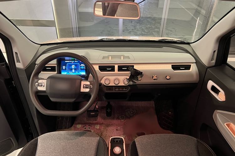 Used Chery New Energy QQ Ice Cream 2022 170km Sundae Phosphate Lithium-Ion Exterior 2