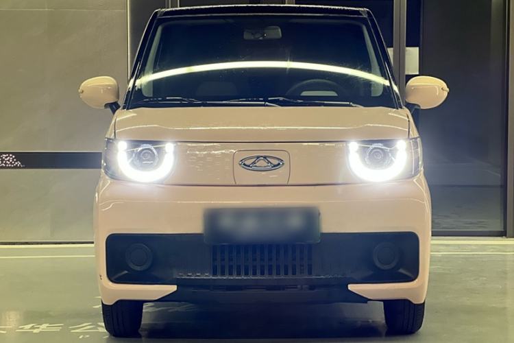 Used Chery New Energy QQ Ice Cream 2022 170km Sundae Phosphate Lithium-Ion Exterior 4
