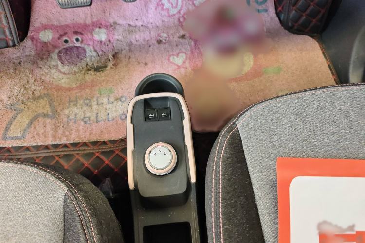 Used Chery New Energy QQ Ice Cream 2022 170km Sundae Phosphate Lithium-Ion Gear Lever