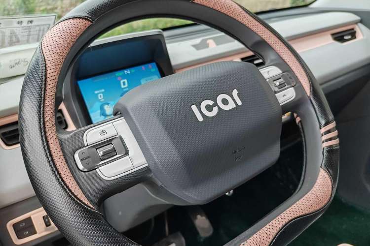 Used Chery New Energy QQ Ice Cream 2022 170km Sundae Phosphate Lithium-Ion Interior 8