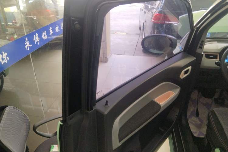 Used Chery New Energy QQ Ice Cream 2022 170km Sundae Phosphate Lithium-Ion Left Front Door Interior