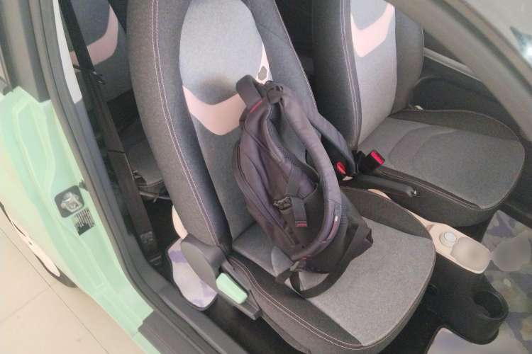 Used Chery New Energy QQ Ice Cream 2022 170km Sundae Phosphate Lithium-Ion Right Front Seat