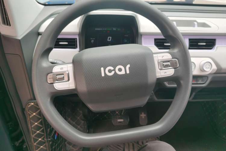 Used Chery New Energy QQ Ice Cream 2022 170km Sundae Phosphate Lithium-Ion Steering Wheel