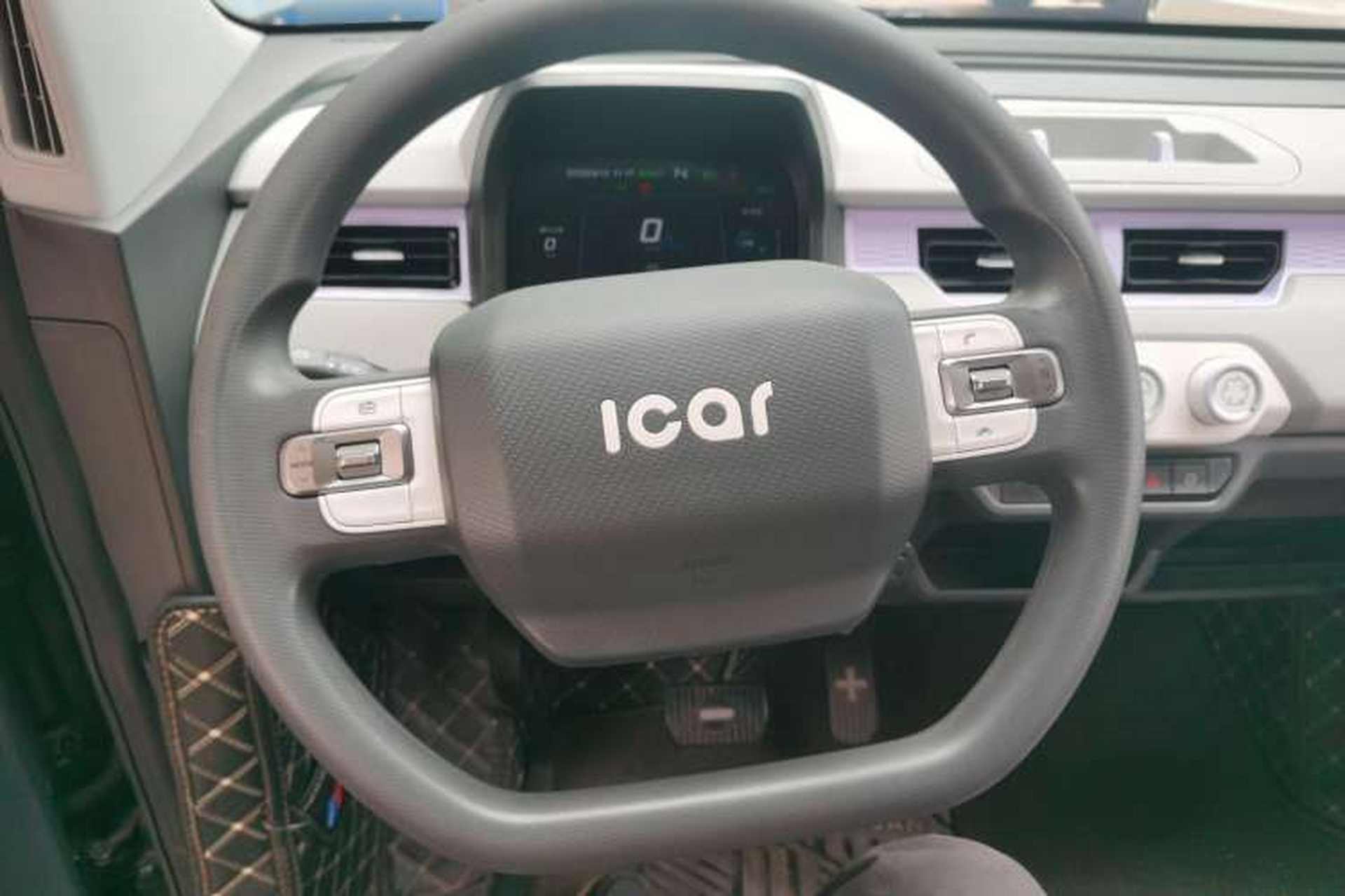 Used Chery New Energy QQ Ice Cream 2022 170km Sundae Phosphate Lithium-Ion Steering Wheel