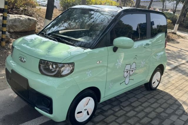Ojetý Chery New Energy QQ Ice Cream 2022 120km Conical Shape Lithium Iron Phosphate