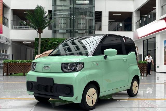 Used Chery New Energy QQ Ice Cream 2022 170km Sundae Phosphate Lithium-Ion