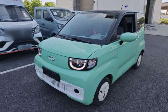 Ojetý Chery New Energy QQ Ice Cream 2022 170km Sundae Phosphate Lithium-Ion