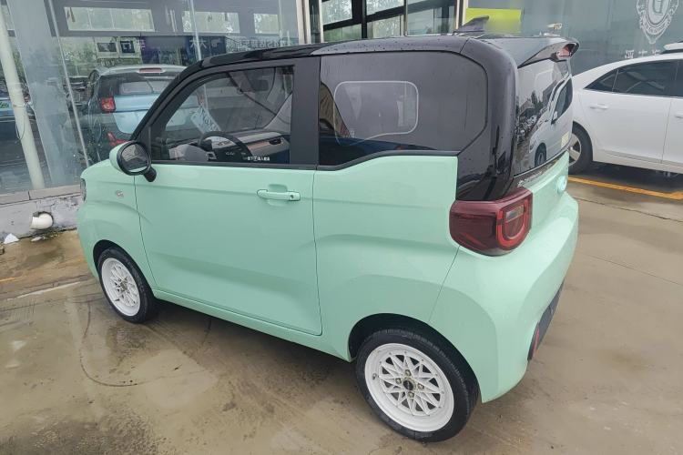 Used Chery New Energy QQ Ice Cream 2022 170km Sundae Phosphate Lithium-Ion Exterior 5