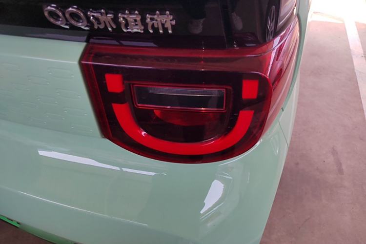 Used Chery New Energy QQ Ice Cream 2022 170km Sundae Phosphate Lithium-Ion Exterior 5