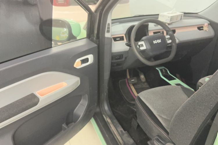 Used Chery New Energy QQ Ice Cream 2022 170km Sundae Phosphate Lithium-Ion Interior 2