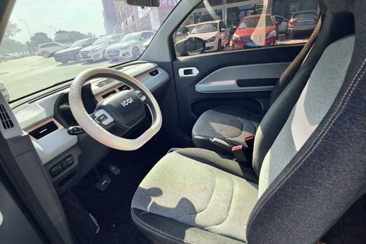 Used Chery New Energy QQ Ice Cream 2022 170km Sundae Phosphate Lithium-Ion Interior 5
