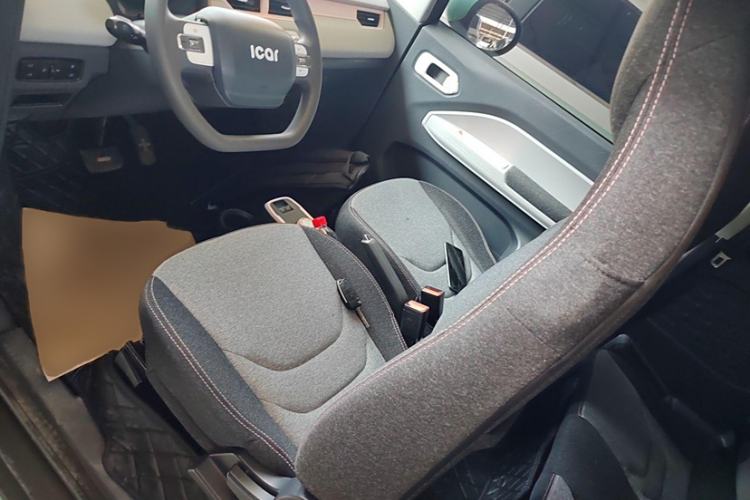 Used Chery New Energy QQ Ice Cream 2022 170km Sundae Phosphate Lithium-Ion Interior 6