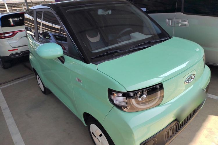 Used Chery New Energy QQ Ice Cream 2022 170km Sundae Phosphate Lithium-Ion Interior 8