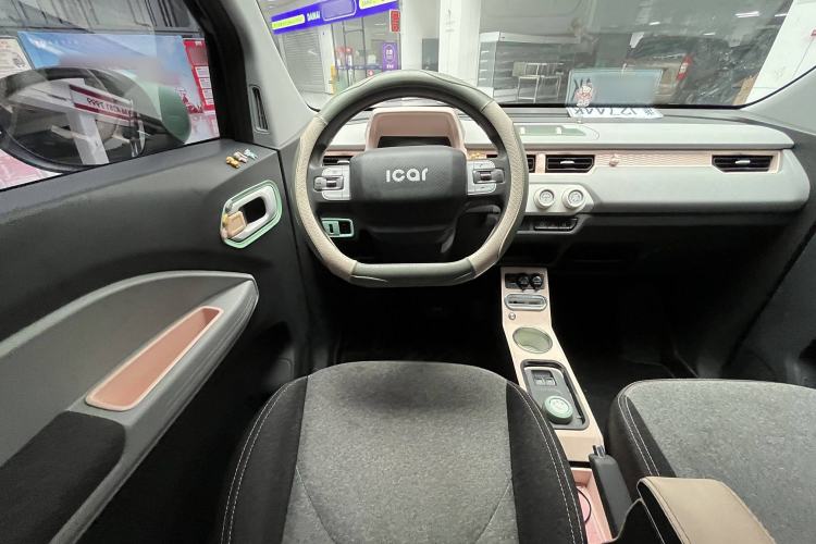 Used Chery New Energy QQ Ice Cream 2022 170km Sundae Phosphate Lithium-Ion Steering Wheel