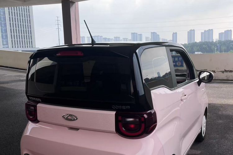 Used Chery New Energy QQ Ice Cream 2022 120km Conical Shape Lithium Iron Phosphate Exterior 1
