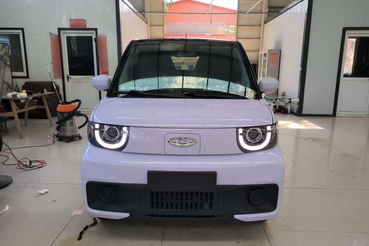 Used Chery New Energy QQ Ice Cream 2022 120km Conical Shape Lithium Iron Phosphate Exterior 1