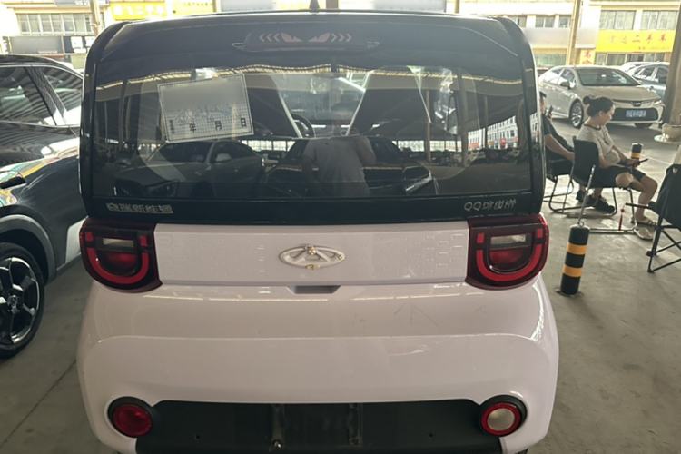 Used Chery New Energy QQ Ice Cream 2022 120km Conical Shape Lithium Iron Phosphate Exterior 4