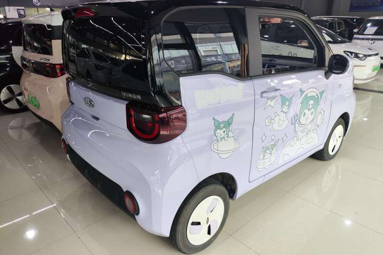 Used Chery New Energy QQ Ice Cream 2022 170km Sundae Phosphate Lithium-Ion Exterior 5