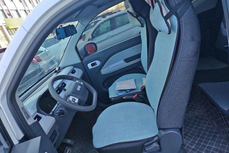 Used Chery New Energy QQ Ice Cream 2022 170km Sundae Phosphate Lithium-Ion Exterior 6