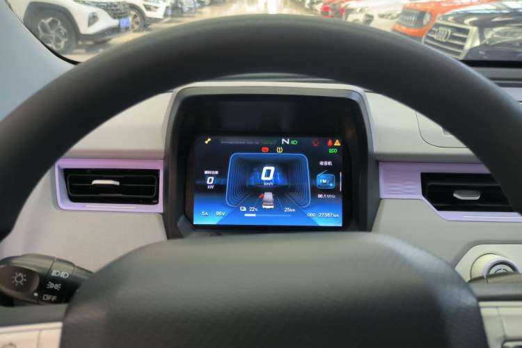 Used Chery New Energy QQ Ice Cream 2022 120km Conical Shape Lithium Iron Phosphate Instrument Cluster