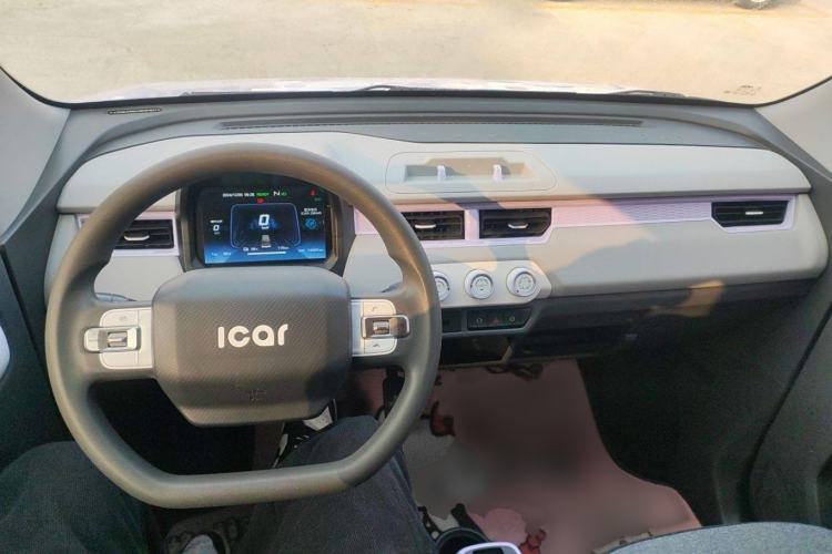 Used Chery New Energy QQ Ice Cream 2022 120km Conical Shape Lithium Iron Phosphate Interior 1