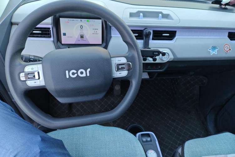 Used Chery New Energy QQ Ice Cream 2022 170km Sundae Phosphate Lithium-Ion Interior 2