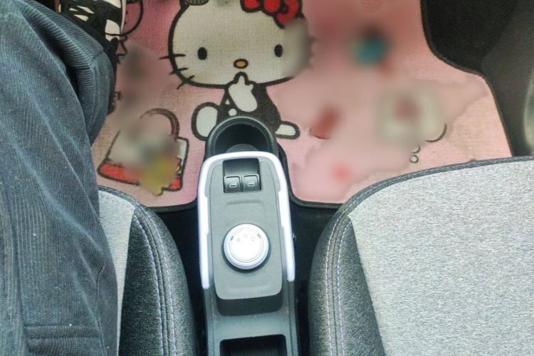Used Chery New Energy QQ Ice Cream 2022 120km Conical Shape Lithium Iron Phosphate Interior 3