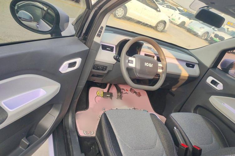 Used Chery New Energy QQ Ice Cream 2022 120km Conical Shape Lithium Iron Phosphate Interior 4